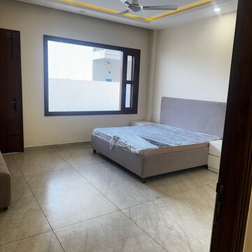 Bedroom in 4 BHK Builder Floor at South Mullanpur – for Sale