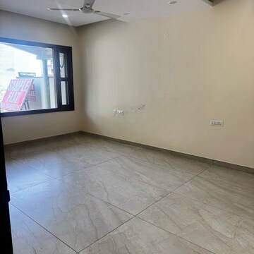 Room in 4 BHK Builder Floor at South Mullanpur – for Sale