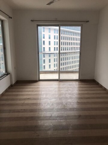 Room in 2 BHK Apartment at Kohinoor Tinsel Town, Hinjewadi – for Rent