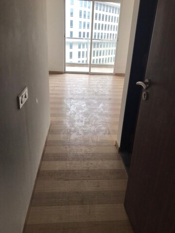 Room in 2 BHK Apartment at Kohinoor Tinsel Town, Hinjewadi – for Rent