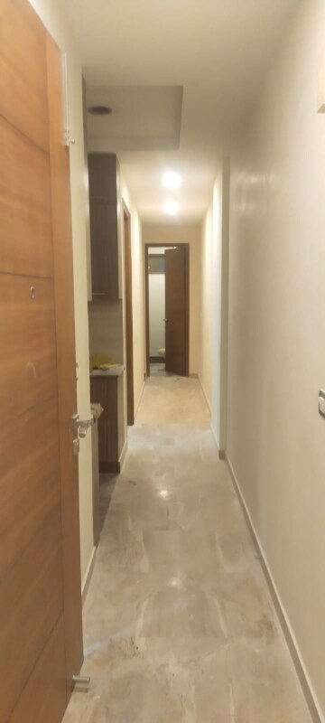 Building Lobby in 2 BHK Builder Floor at Malviya Nagar – for Rent