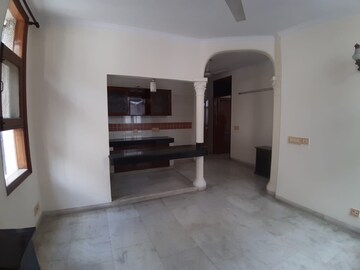 Room in 1.5 BHK Builder Floor at Kalkaji – for Rent