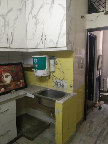 Kitchen in 1 BHK Builder Floor at Moti Nagar – for Sale