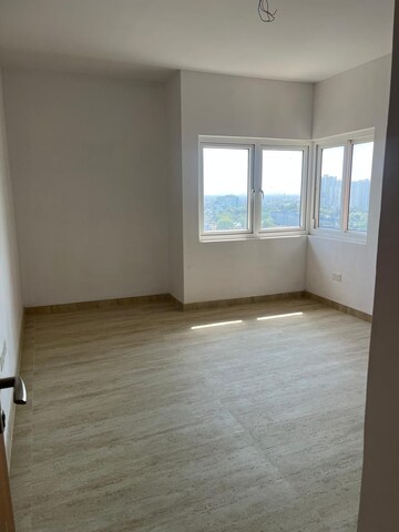 Room in 3 BHK Apartment at Unimark Lakewood Estate, Patuli – for Sale