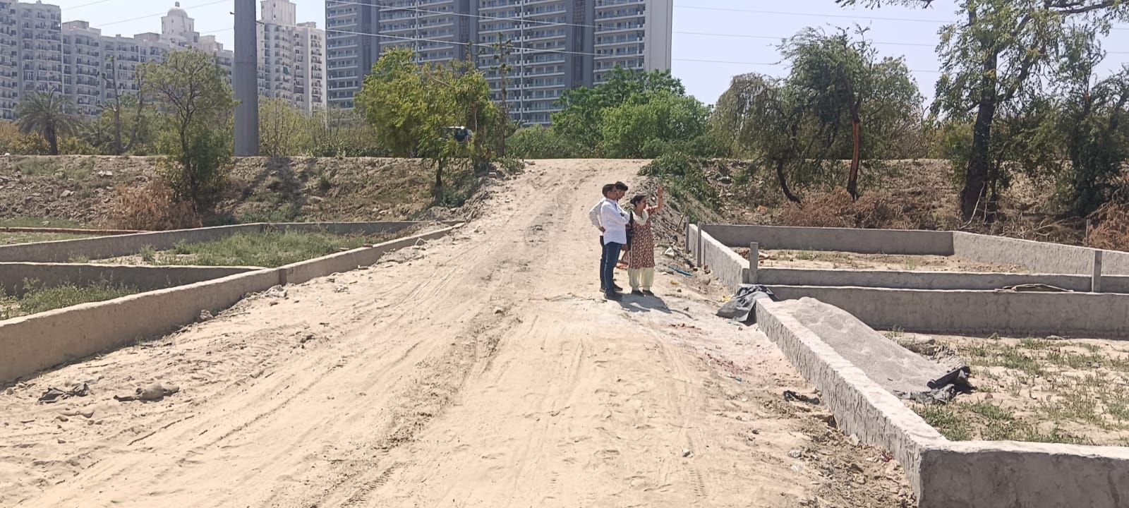 Plot For Sale in Sector 144 Plot