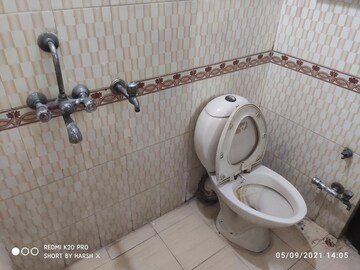 Bathroom in 2 BHK Builder Floor at Sector 19 – for Rent