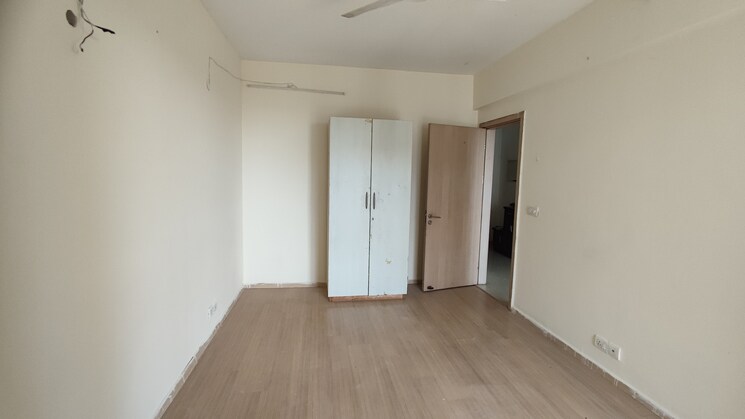 Room, dlf-express-greens 4 Bedroom 2350 Sq.Ft. Apartment In Manesar Sector 1a Gurgaon 8427096