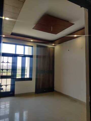 Room in 3 BHK Builder Floor at Peer Mucchalla – for Rent