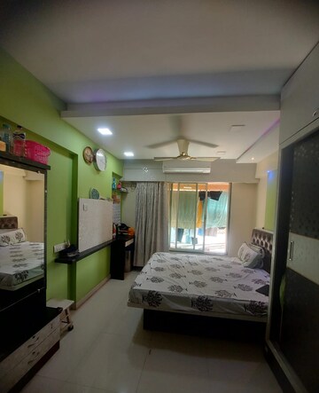 2 BHK Apartment For Rent in Tilak Nagar Building, Tilak Nagar