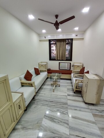 Living Room in 2.5 BHK Apartment at Chawla House, Cuffe Parade – for Rent