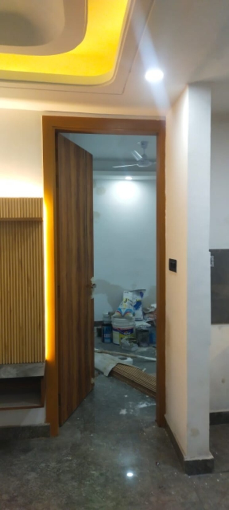 Room, shivalik colony 3 Bedroom 1000 Sq.Ft. Builder Floor In Shivalik Colony Delhi 8427241