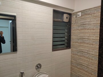 Room in 2 BHK Apartment at Platinum Corporation, Andheri West – for Rent