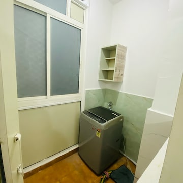 Furnished Amenities in 2 BHK Apartment at Antriksh Golf View, Sector 78 – for Rent