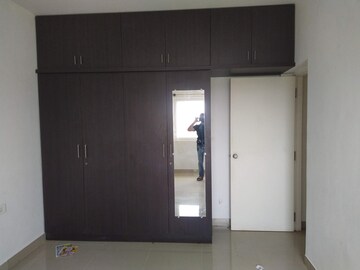 Room in 2.5 BHK Apartment at Mantri Webcity, Hennur – for Sale