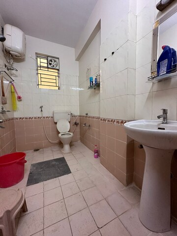 Bathroom in 3 BHK Builder Floor at Kodihalli – for Rent