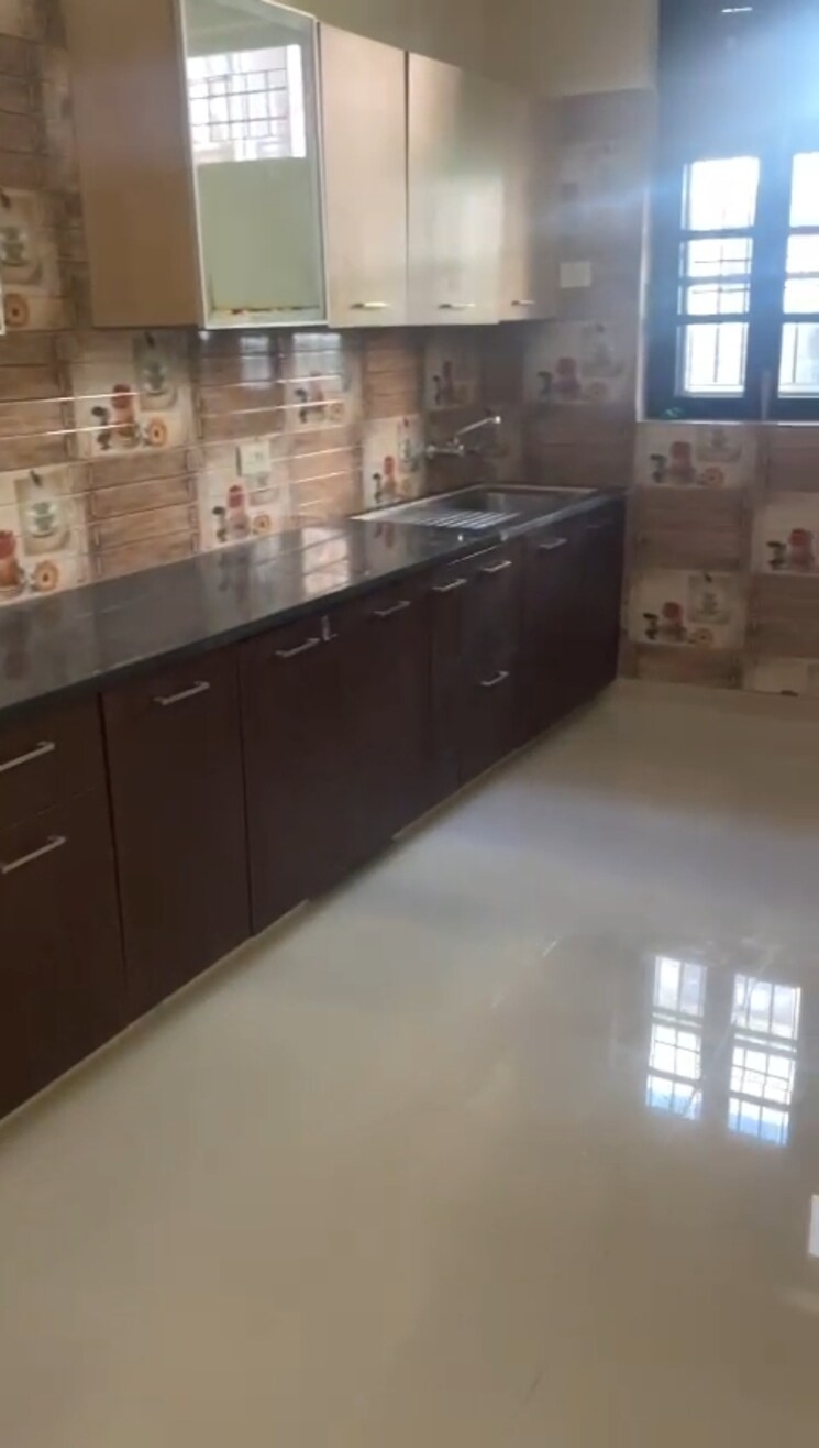 Kitchen, omaxe-silver-birch 3 Bedroom 1640 Sq.Ft. Builder Floor In North Mullanpur Chandigarh 8427337