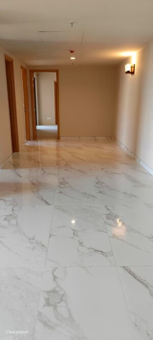 Room in 2 BHK Apartment at M3M Heights, Sector 65 – for Sale