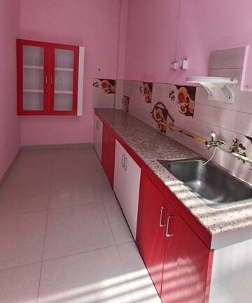 Kitchen in 2 BHK Independent House at Gomti Nagar – for Rent