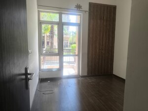 Room in 3 BHK Apartment at BPTP Park Elite Premium, Sector 84 – for Sale