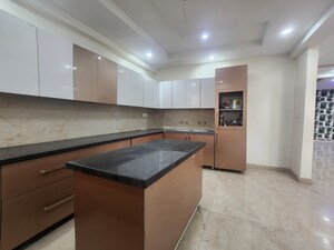 Kitchen in 4 BHK Builder Floor at Sector 41 – for Sale