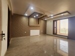4 BHK + Pooja Room,Servant Room,Study Room,Extra Room 410 Sq.Yd. Builder Floor in Sector 41