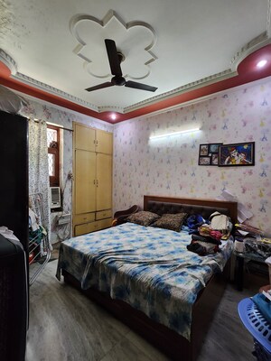 Master Bedroom in 3 BHK Builder Floor at Sector 43 – for Sale