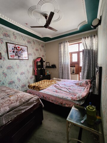 Parking in 3 BHK Builder Floor at Sector 43 – for Sale