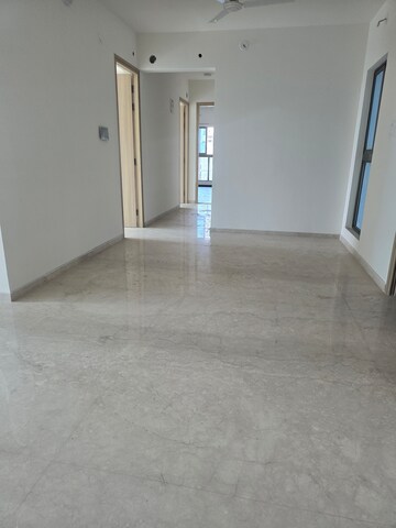 Furnished Amenities in 4 BHK Apartment at Rajesh Raj Infinia, Malad West – for Rent