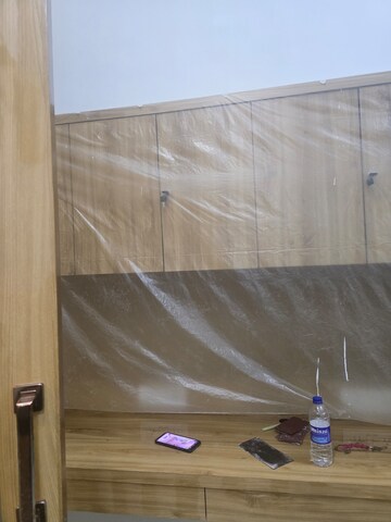  Office Space For Rent in Express Zone, Malad East