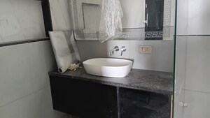 Master Bedroom in 5 BHK Builder Floor at Green Wood City, Sector 45 – for Sale