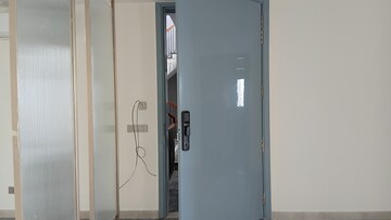 Building Lobby in 5 BHK Builder Floor at Green Wood City, Sector 45 – for Sale