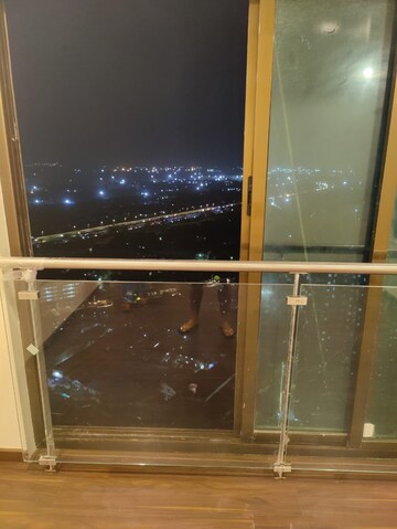 Furnished Amenities in 3 BHK Apartment at Peninsula Celestia Spaces, Sewri – for Rent