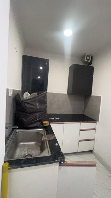 1 BHK Builder Floor For Rent in Paryavaran Complex