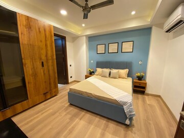 Bedroom in 4 BHK Builder Floor at Sector 17, Dwarka – for Rent