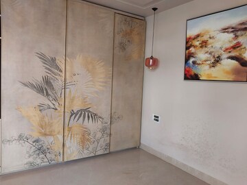Room in 3 BHK Builder Floor at Sector 50 – for Rent