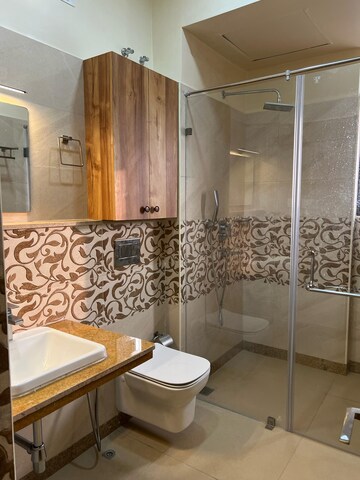 Attached Bathroom in 3 BHK Apartment at Bengal Peerless Avidipta, Em Bypass – for Rent