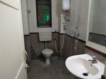 Bathroom in 3 BHK Apartment at Vile Parle Mahaveer, Vile Parle West – for Rent