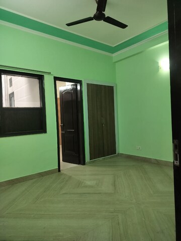 1 BHK Builder Floor For Rent in Sector 52