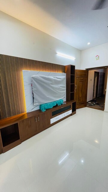Bedroom in 2 BHK Builder Floor at Selaiyur – for Sale