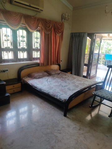 Bedroom in 5 BHK Villa at Sindh Society, Aundh – for Sale