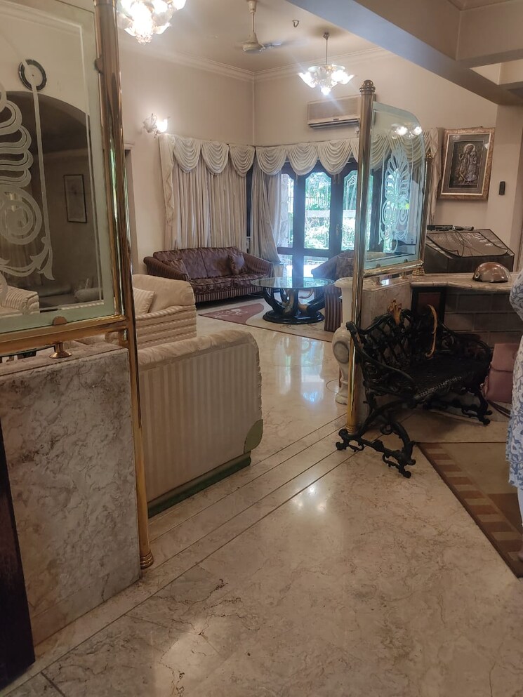 Living Room, sindh-society 5 Bedroom 5000 Sq.Ft. Villa In Aundh Pune 8427709