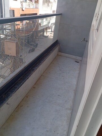 Balcony in 2.5 BHK Builder Floor at Krishna Nagar – for Rent