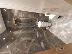 Attached Bathroom in 4 BHK Builder Floor at Green Park – for Sale