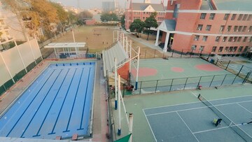 Swimming Pool in 3 BHK Builder Floor at Sushant Lok 2, Sector 57 – for Rent