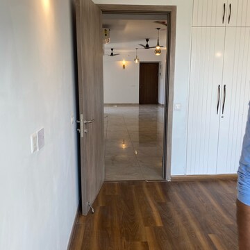 Bedroom in 3 BHK Apartment at Emaar Palm Heights, Sector 77 – for Rent