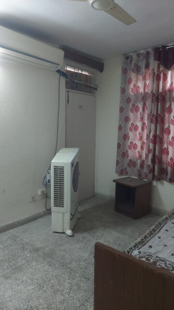 Living Room in 1 BHK Builder Floor at Sector 82 – for Rent