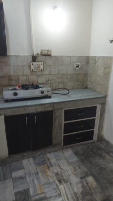 Kitchen in 1 BHK Builder Floor at Sector 82 – for Rent