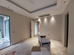 Room in 4 BHK Builder Floor at Safdarjung Enclave – for Sale