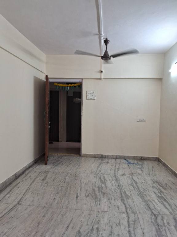 1 BHK 450 Sq.Ft. Apartment in Kalpak Estate
