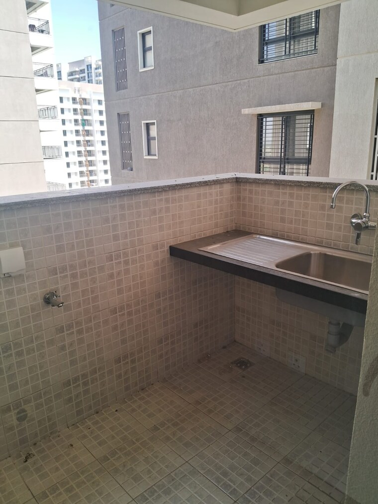 Kitchen, sobha-city-gurgaon 3 Bedroom 2003 Sq.Ft. Apartment In Sector 108 Gurgaon 8428038